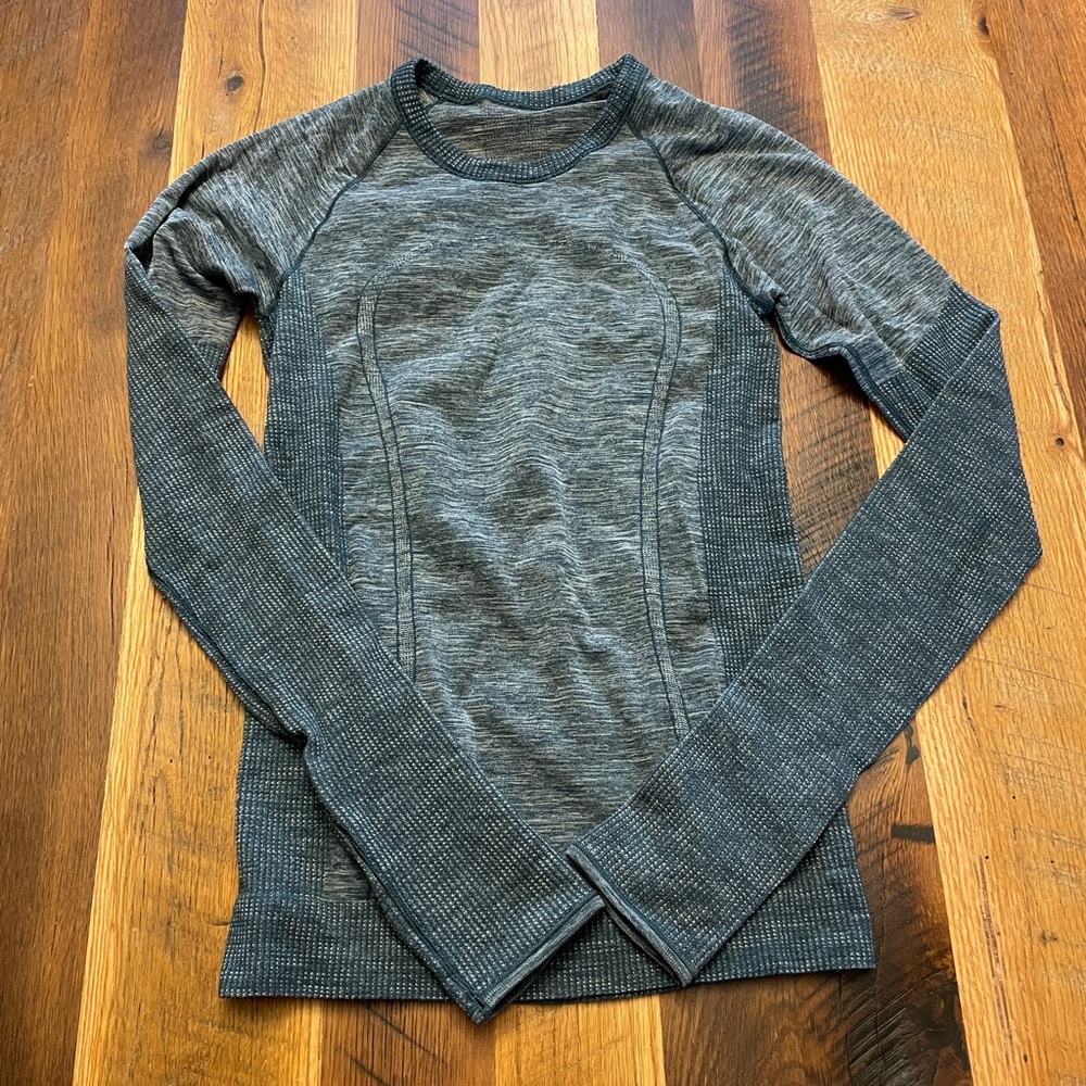Lululemon Swiftly Tech Long Sleeve Crew
